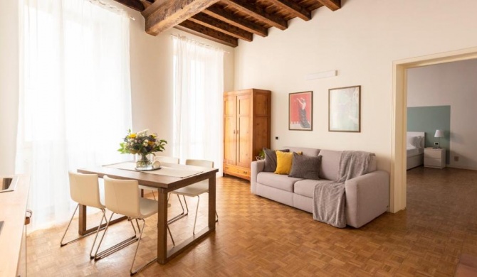 ALTIDO Beautiful 1 Bed Apt at the Como's Heart, by the Duomo
