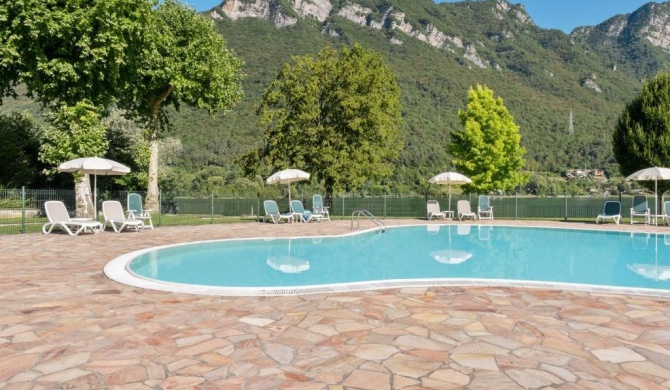 Amazing Apartment in Idro with Shared Pool