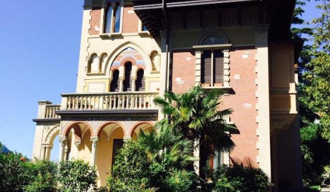 Villa Castiglioni Luxury Apartment