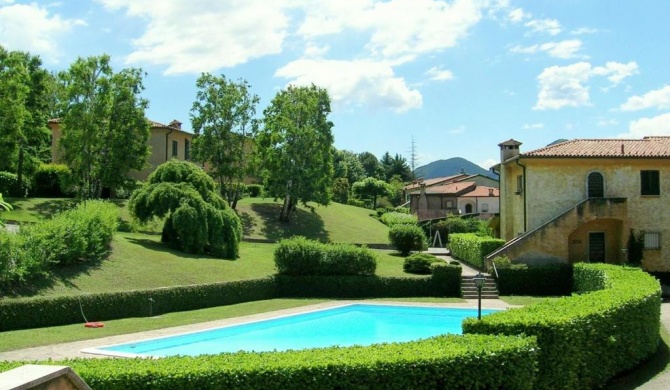 Luxurious Cottage in Lierna with Swimming Pool