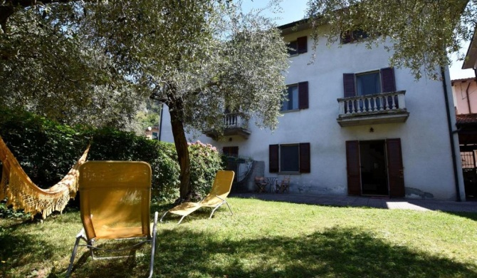 Luxurious Villa in Marone with Garden