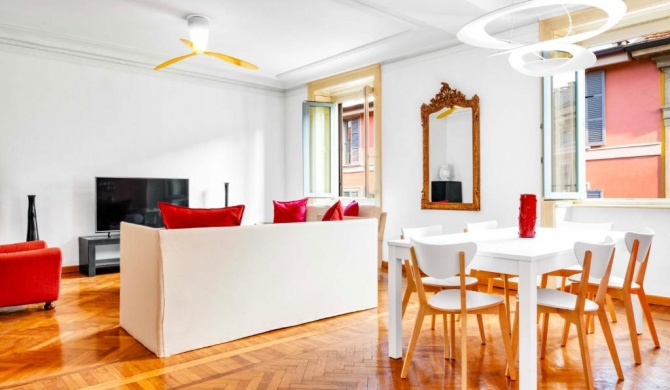 Exclusive 3 bedrooms apartment in Brera