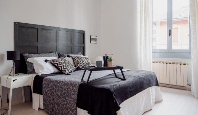 The Best Rent - Navigli Apartment